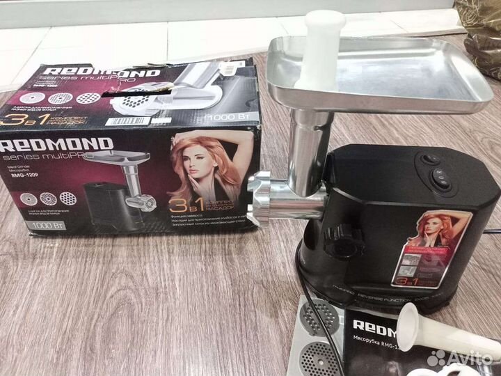 Мясорубка электрическая redmond