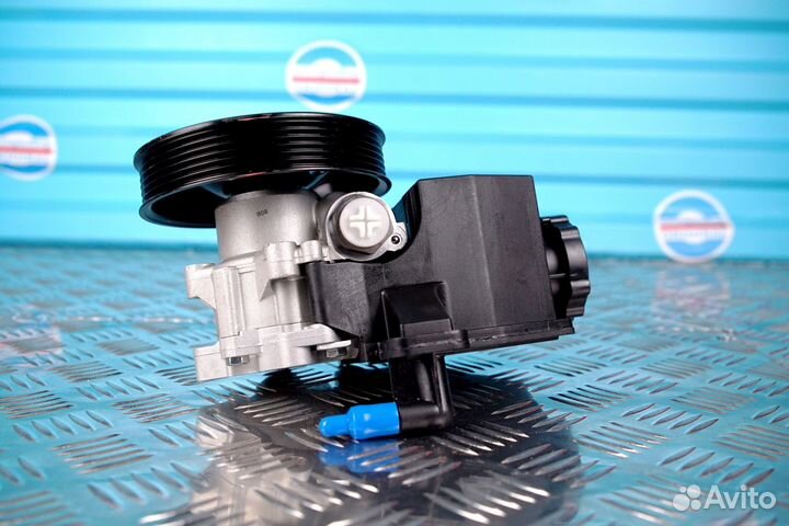 Насос гур Mercedes W203 CLK SLK M111 в наличии