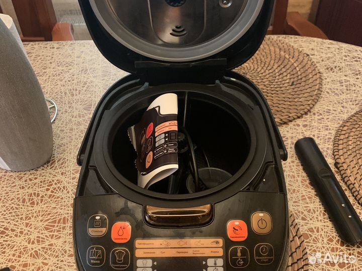 Мультиварка новая