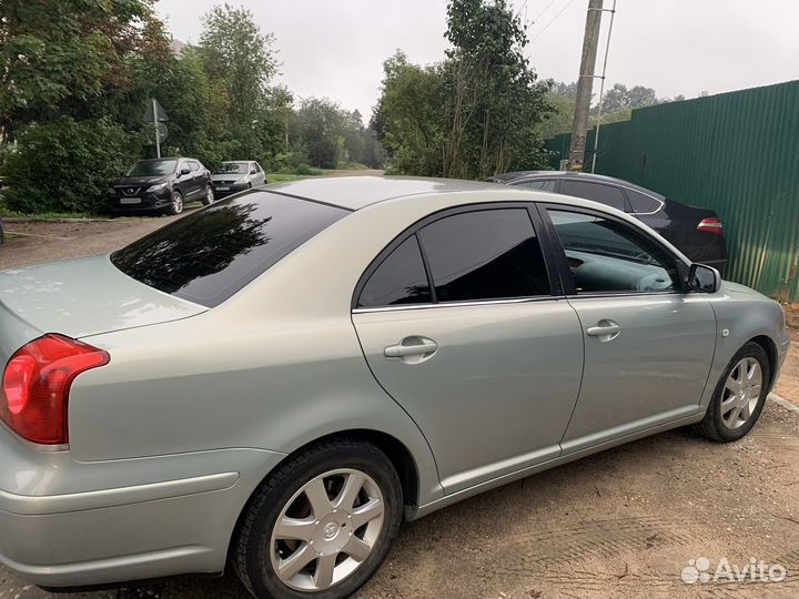 Toyota Avensis, 2005