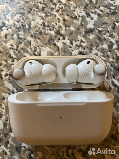 Беспроводные наушники apple airpods