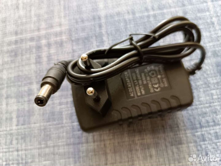 Блок питания 9В 2А