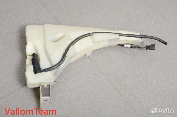 Лот T140 Бачок омывателя VW Touareg