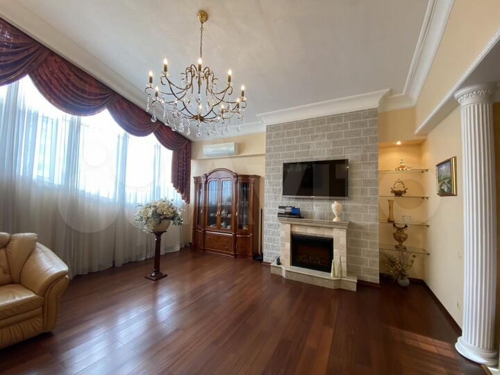 3-к. квартира, 130 м², 18/18 эт.