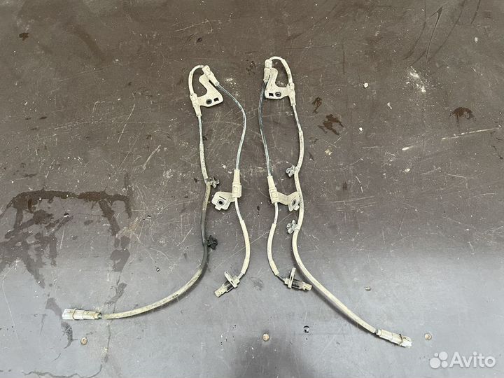 Датчик ABS передний правый Hyundai Solaris 2 Rio 4