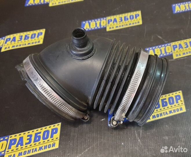 Гофра воздушного фильтра BMW E87