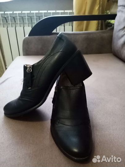 Ботинки женские 39 размер