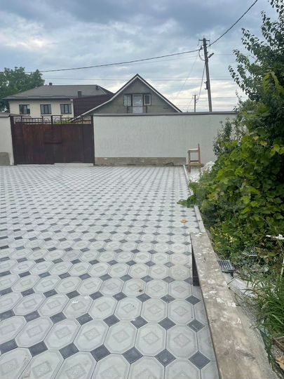 Дом 220 м² на участке 5,5 сот.