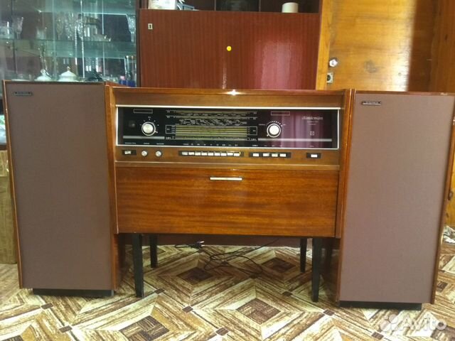 Ламповый радиоприёмник Симфония 003 стеро