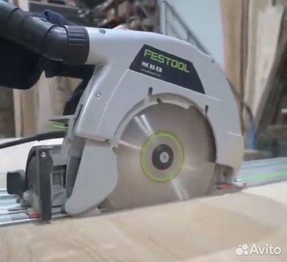 Производство с двухэтажным домом