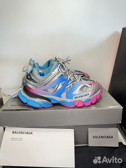 Balenciaga track оригинал