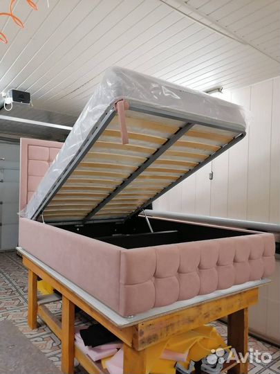 Детская кровать для девочки