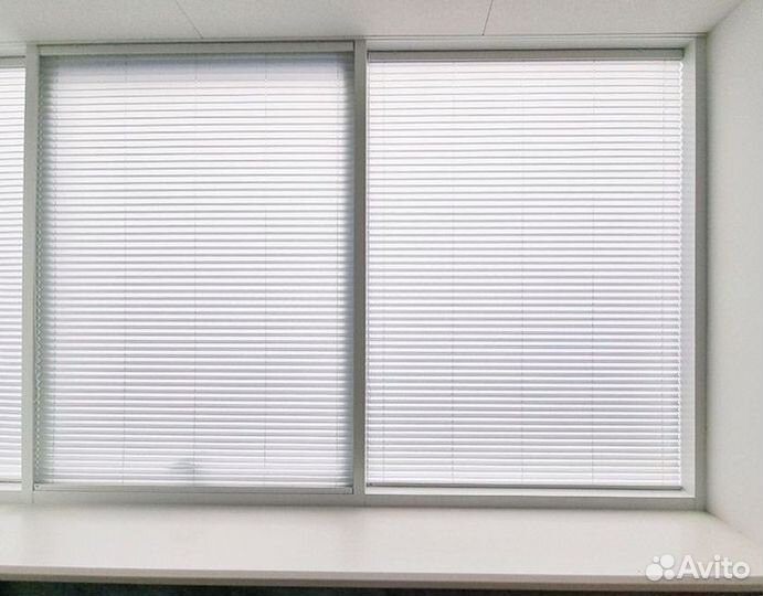 Жалюзи, шторы рулонные
