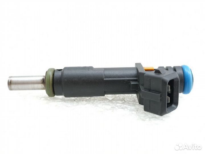 Форсунка топливная Chevrolet Cruze 1.8 F18D4 2011