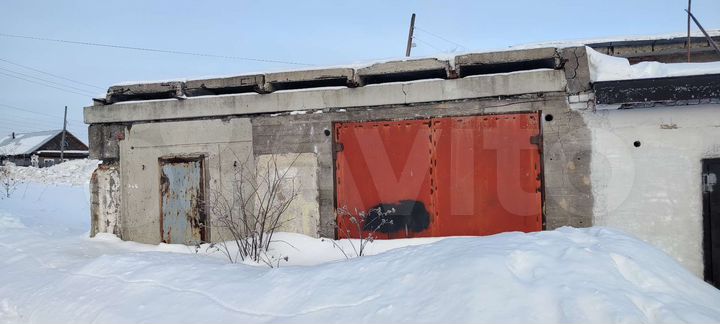 Гараж, > 30 м²