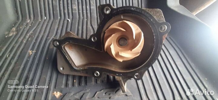 Продам помпу на Форд Фокус 2 1.6 100л.с