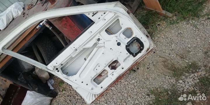 Дверь ваз 2110