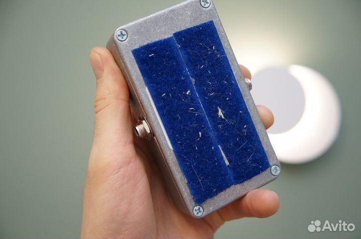 Отправлен доставкой EHX ElectroHarmonix Bass Clone