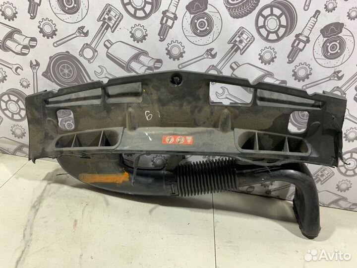 Воздухозаборник Mercedes C W204