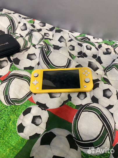 Nintendo switch lite с играми