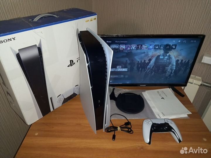 Sony PS5 с дисководом + 74 игры