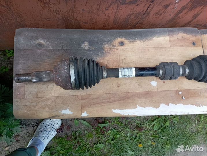 Деталь на машину Nissan Qashqai J10 полуось правая