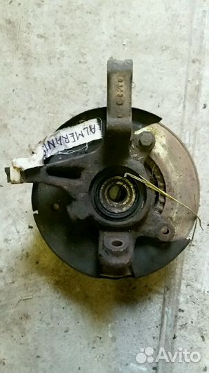 Поворотный кулак Nissan Almera N15