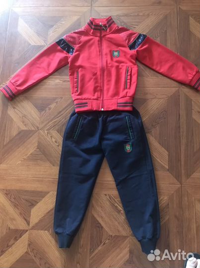 Спортивный костюм