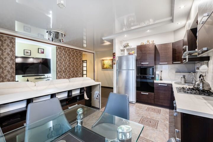 4-к. квартира, 126,5 м², 8/10 эт.