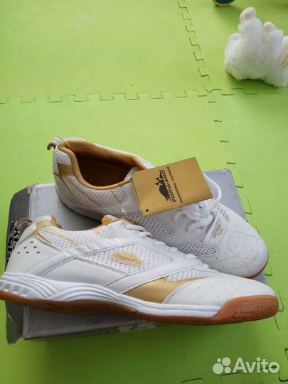 Кроссовки Forward