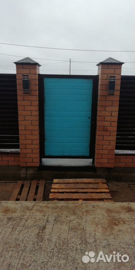 Откатные ворота с калиткой