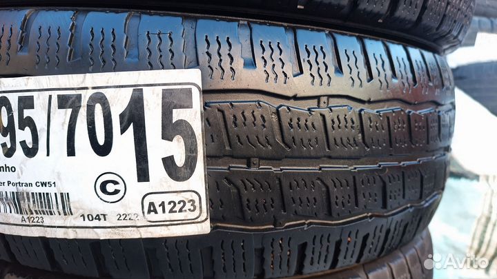 Kumho Winter PorTran CW51 195/70 R15C 104T