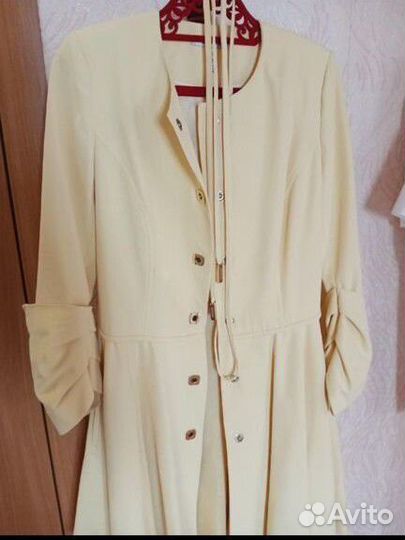 Плащ женский