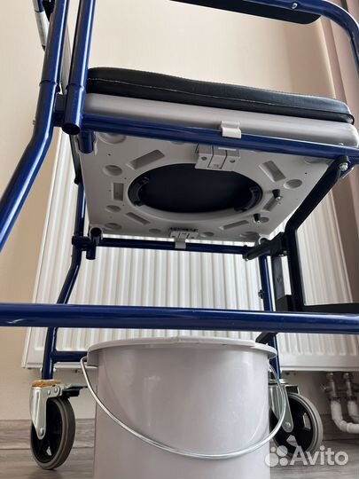 Кресло-туалет для ивалидов и пожилых людей