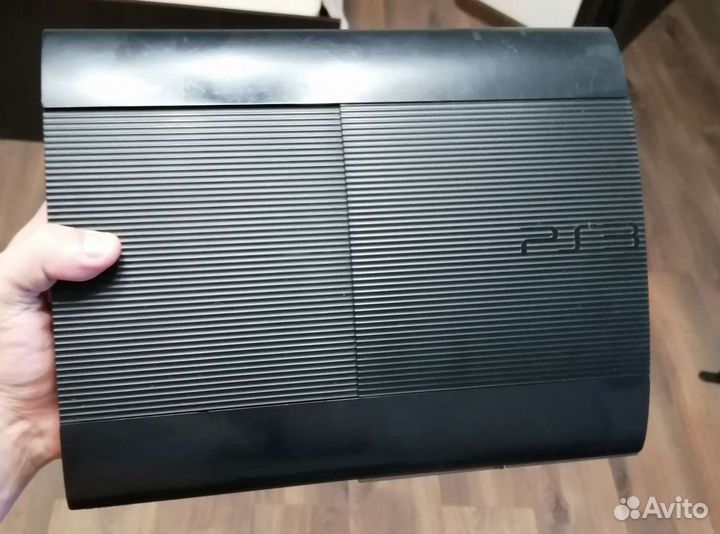 Прошитая PS3, 90+ игр, два джойстика, мув, камера