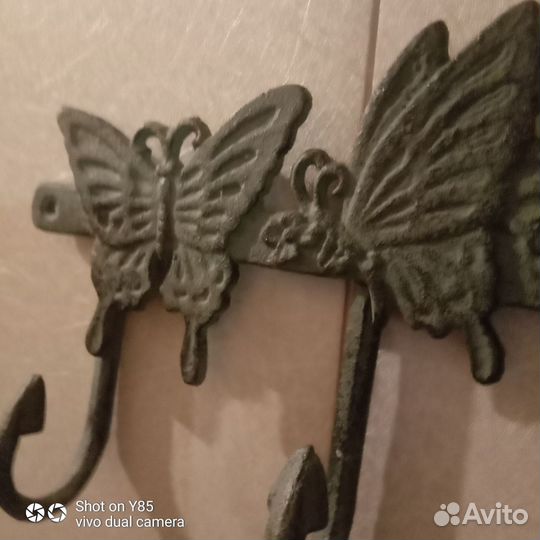 Вешалка для одежды настенная