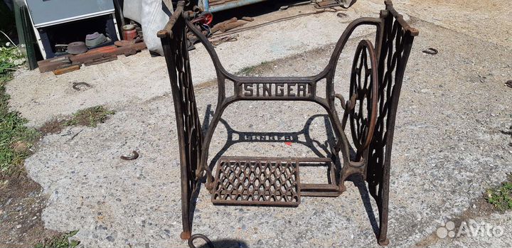 Станина от швейной машины и другое