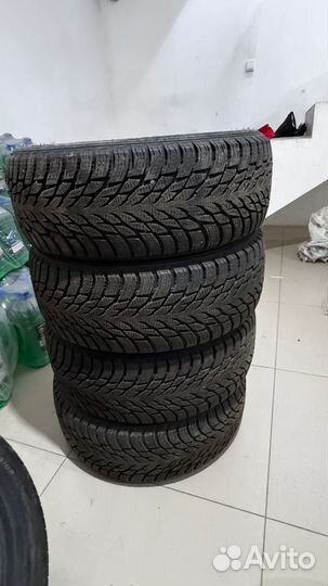 Nokian Tyres Hakkapeliitta R3 215/55 R17