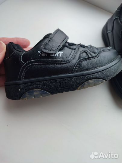 Кроссовки для девочки мальчика 25 размер