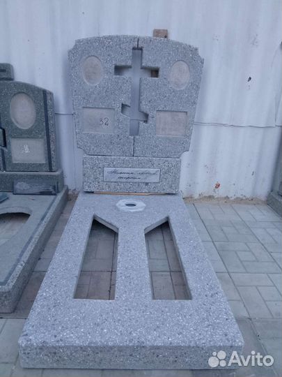 Памятники. Мраморная крошка