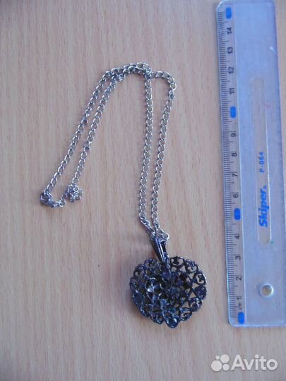 Подвески, кулоны