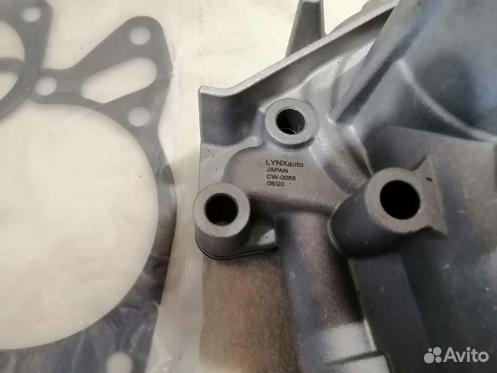 Помпа водяная Hyundai, Mitsubishi