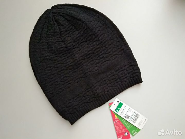Новая шапка Benetton на 6-12 лет