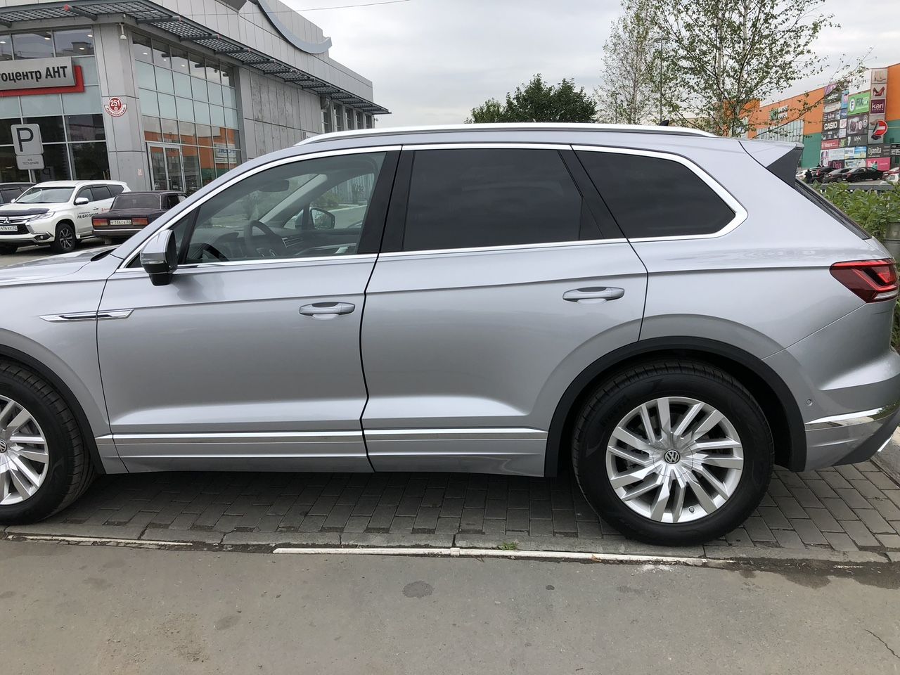 Volkswagen Touareg: фото владельца