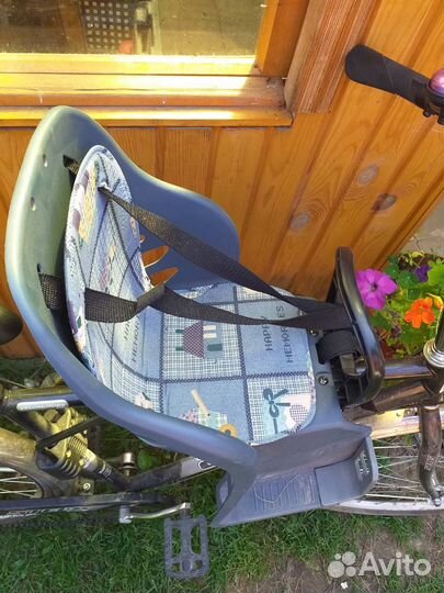 Сиденье на велосипед на раму