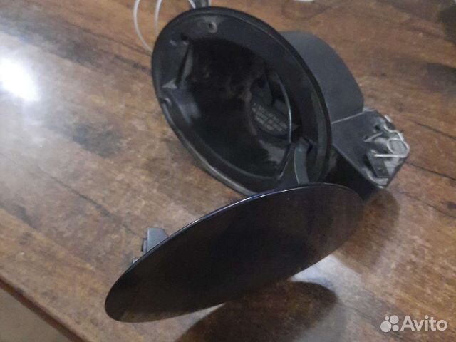 Лючок бензобака jeep cherokee 2014