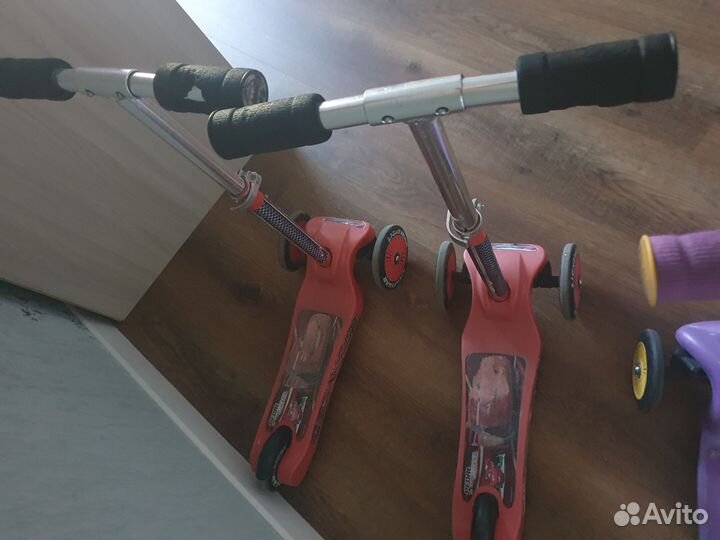 Самокат трехколесный