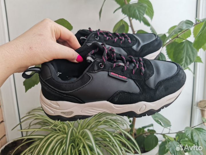 Кроссовки женские 40 размер