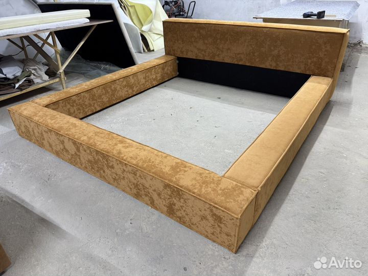 Кровать 200 на 180