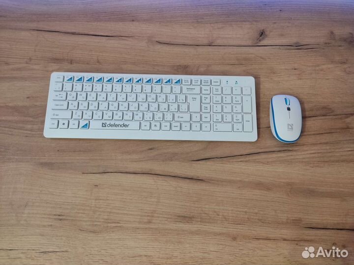 Беспроводная клавиатура и мышь комплект